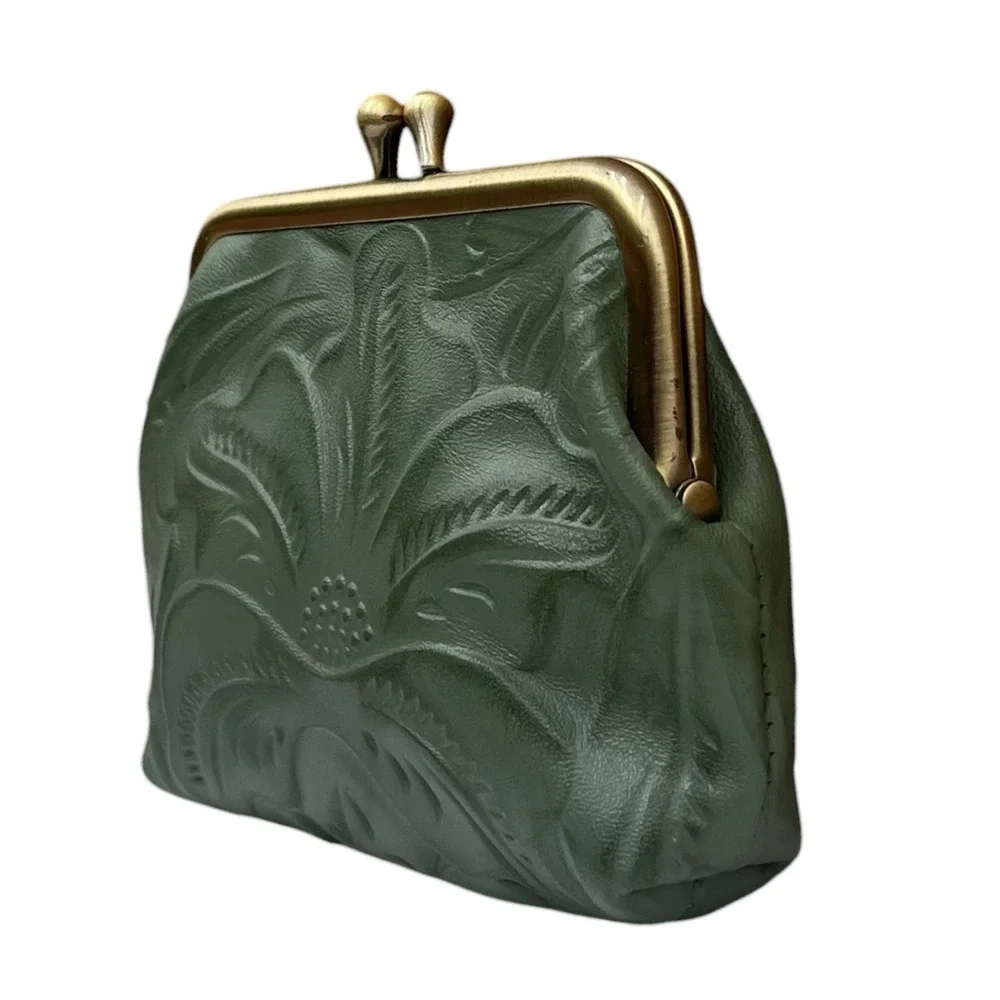 Patricia Nash Womens Tooled Leather Coin Purse Kiss Lock Sage Light Green